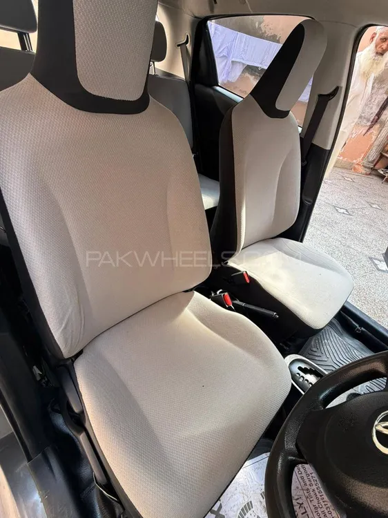 Toyota Vitz 2013 for Sale in Sargodha Toyota Vitz 2013 for Sale in Sargodha Image-11