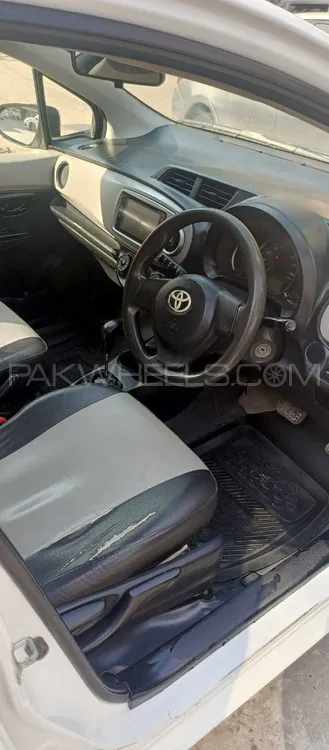 Toyota Vitz 2013 for Sale in Rawalpindi Toyota Vitz 2013 for Sale in Rawalpindi Image-8