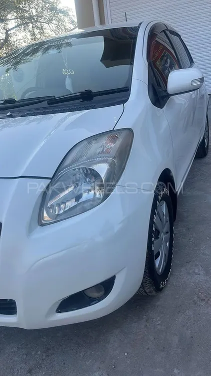 Toyota Vitz 2010 for Sale in Islamabad Image-1