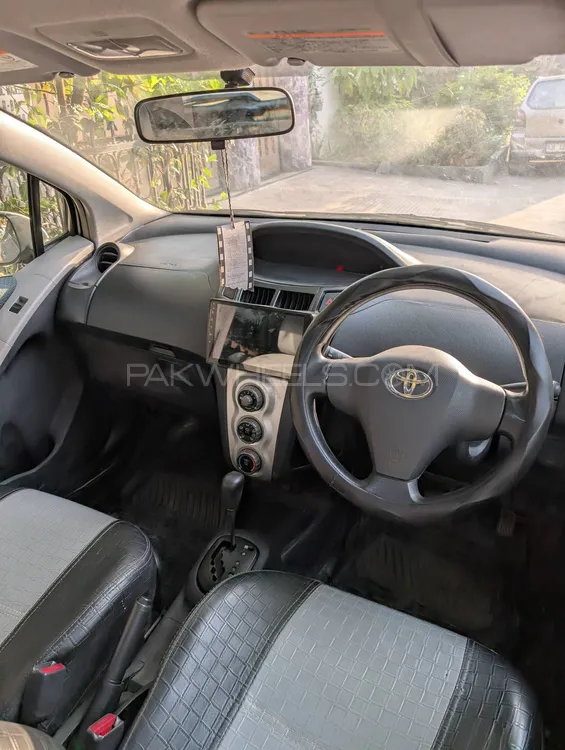 Toyota Vitz 2005 for Sale in Karachi Toyota Vitz 2005 for Sale in Karachi Image-1