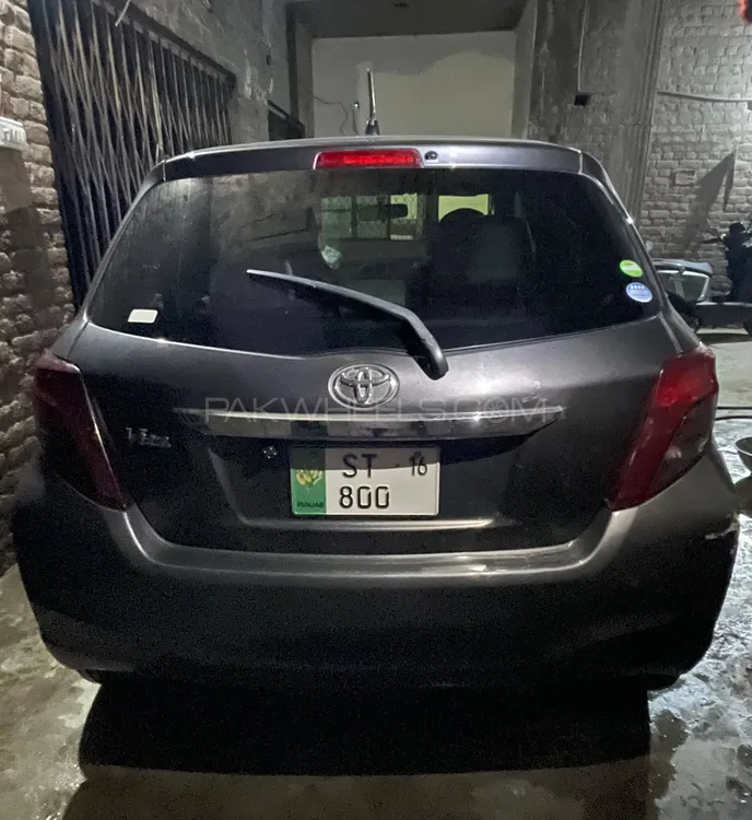 Toyota Vitz 2012 for Sale in Sialkot Toyota Vitz 2012 for Sale in Sialkot Image-3
