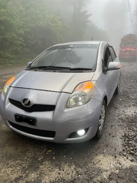 Toyota Vitz 2010 for Sale in Islamabad Image-1