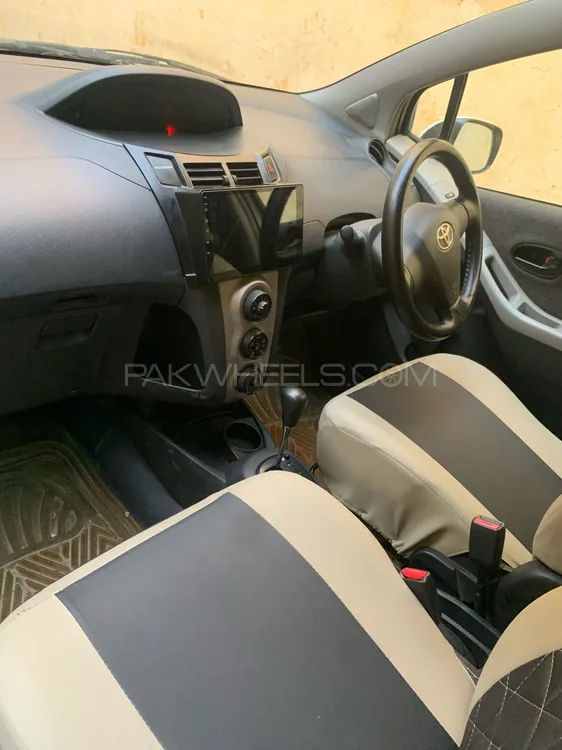 Toyota Vitz 2010 for Sale in Mardan Toyota Vitz 2010 for Sale in Mardan Image-8