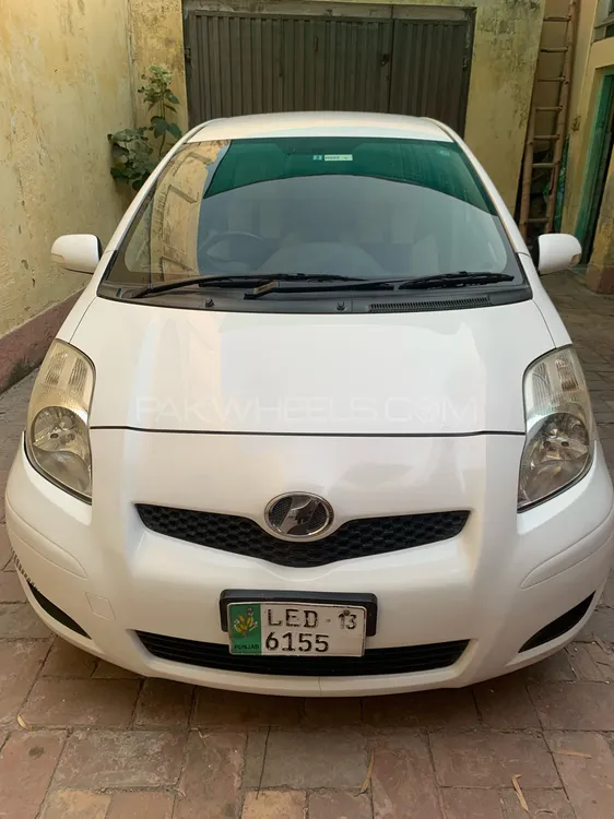 Toyota Vitz 2010 for Sale in Mardan Toyota Vitz 2010 for Sale in Mardan Image-1