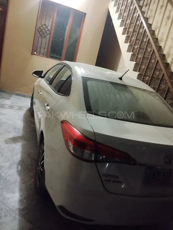 Toyota Yaris Sedan 2022 for Sale in Sheikhupura Toyota Yaris Sedan 2022 for Sale in Sheikhupura Image-2
