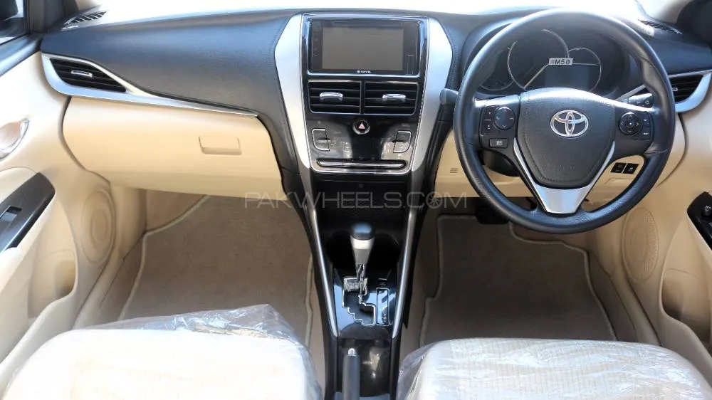 Toyota Yaris Sedan 2022 for Sale in Lahore Toyota Yaris Sedan 2022 for Sale in Lahore Image-8