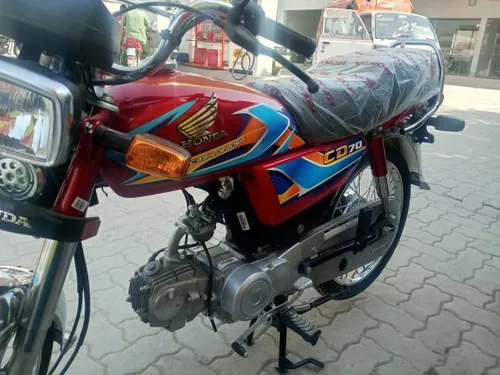 Honda CD 70 2025