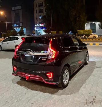Honda Fit 1.5 Hybrid S Package 2016