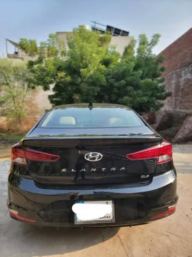 Hyundai Elantra GLS 2021