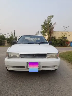 Nissan Sunny 1993