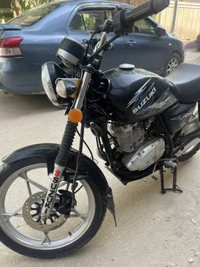 Suzuki GS 150 2019