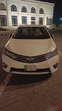 Toyota Corolla Altis Grande CVT-i 1.8 2017