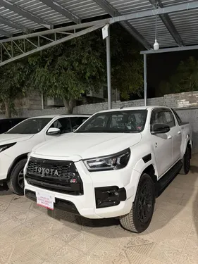 Toyota Hilux Revo GR-S 2025