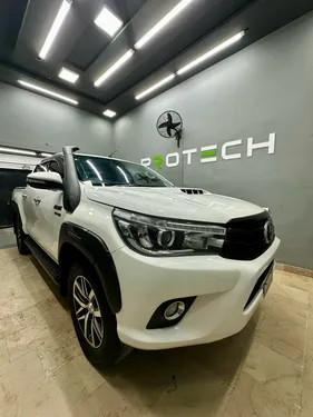 Toyota Hilux Revo V Automatic 3.0  2017