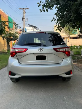 Toyota Vitz F 1.0 2018