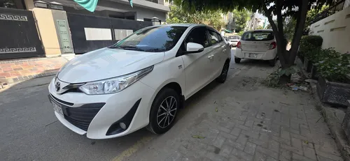 Toyota Yaris Sedan ATIV CVT 1.3 2023
