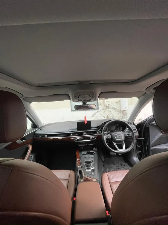Audi A4 2018 for Sale in Gujranwala Audi A4 2018 for Sale in Gujranwala Image-3