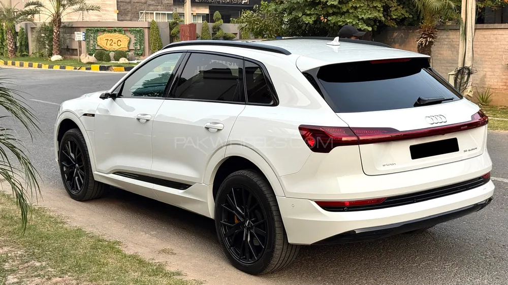Audi e-tron 2020 for Sale in Lahore Audi e-tron 2020 for Sale in Lahore Image-6