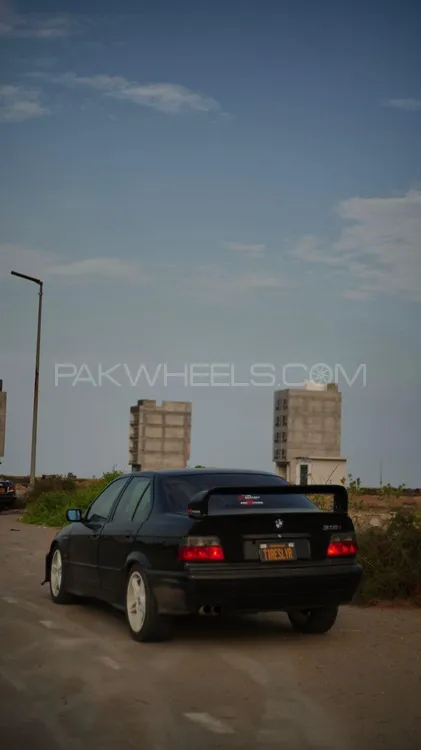 BMW 3 Series 1992 for Sale in Karachi BMW 3 Series 1992 for Sale in Karachi Image-3