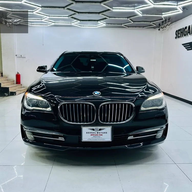 بی ایم ڈبلیو 7 سیریز 2013 for Sale in اسلام آباد Image-1