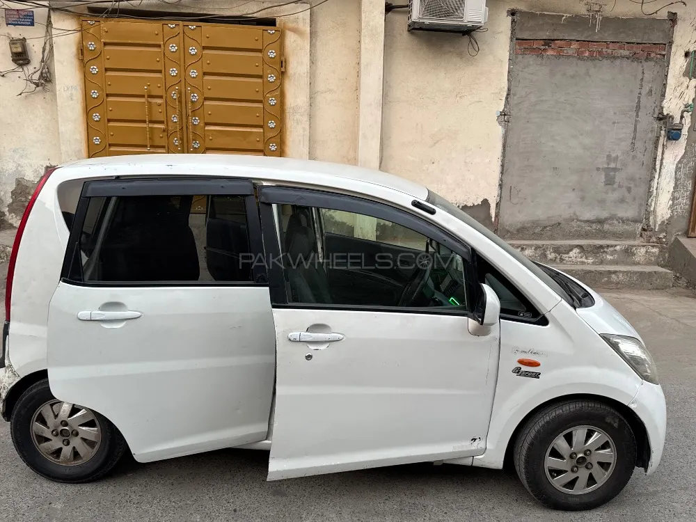 Daihatsu Move 2007 for Sale in Lahore Daihatsu Move 2007 for Sale in Lahore Image-2