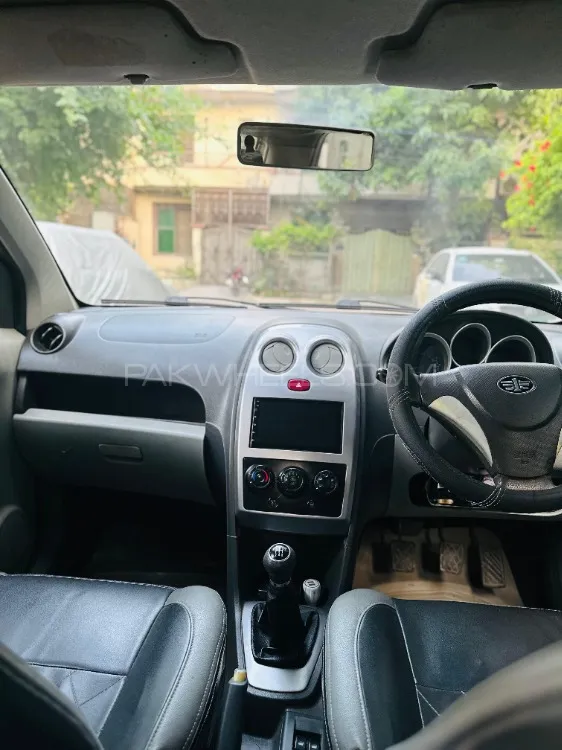 FAW V2 2018 for Sale in Lahore FAW V2 2018 for Sale in Lahore Image-4