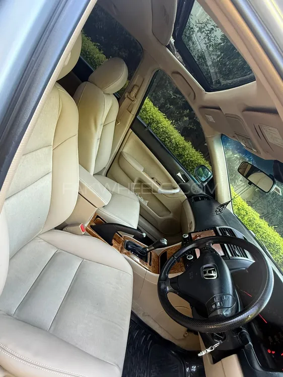 Honda Accord 2002 for Sale in Rawalpindi Honda Accord 2002 for Sale in Rawalpindi Image-9