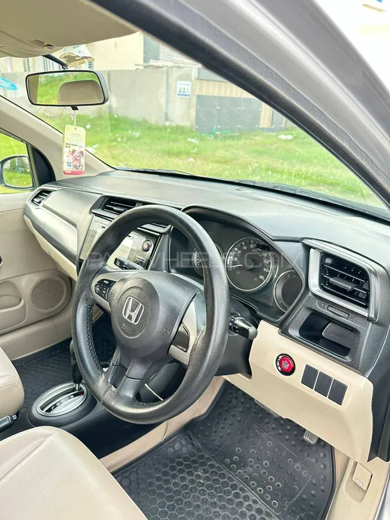 Honda BR-V 2020 for Sale in Gujranwala Honda BR-V 2020 for Sale in Gujranwala Image-3