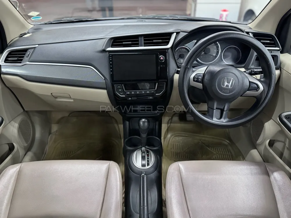 Honda BR-V 2017 for Sale in Peshawar Honda BR-V 2017 for Sale in Peshawar Image-9