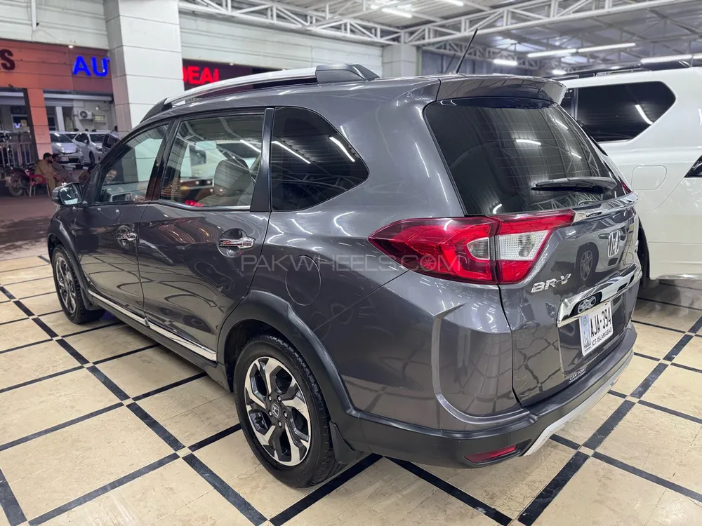 Honda BR-V 2017 for Sale in Peshawar Honda BR-V 2017 for Sale in Peshawar Image-5