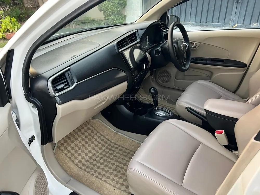 Honda BR-V 2020 for Sale in Lahore Honda BR-V 2020 for Sale in Lahore Image-12