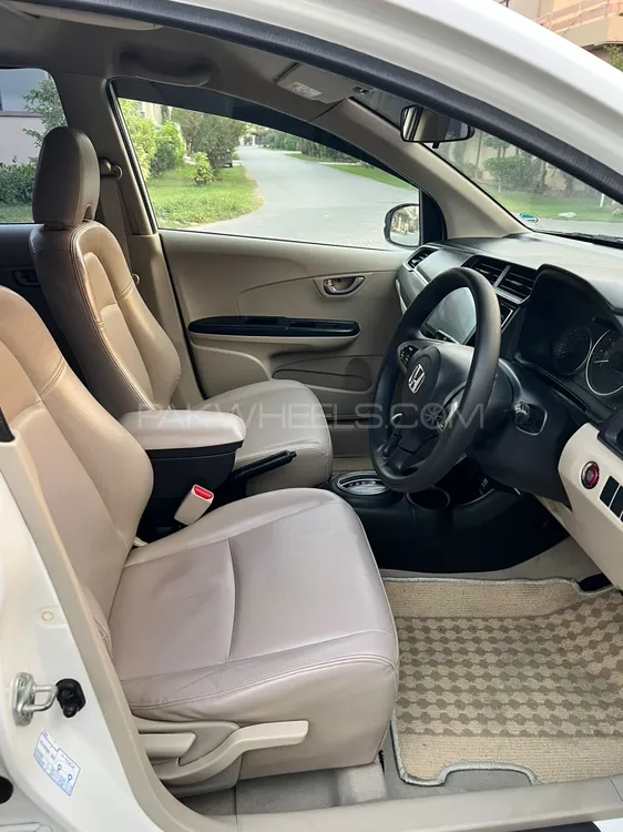 Honda BR-V 2020 for Sale in Lahore Honda BR-V 2020 for Sale in Lahore Image-10