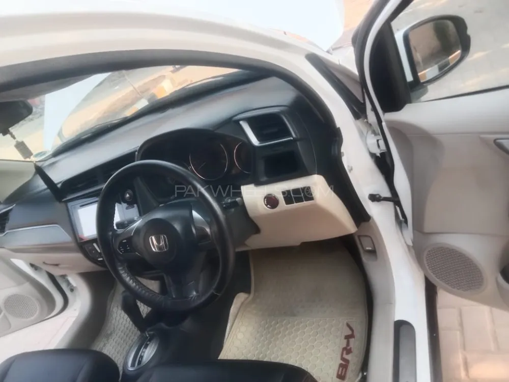Honda BR-V 2022 for Sale in Sheikhupura Honda BR-V 2022 for Sale in Sheikhupura Image-17