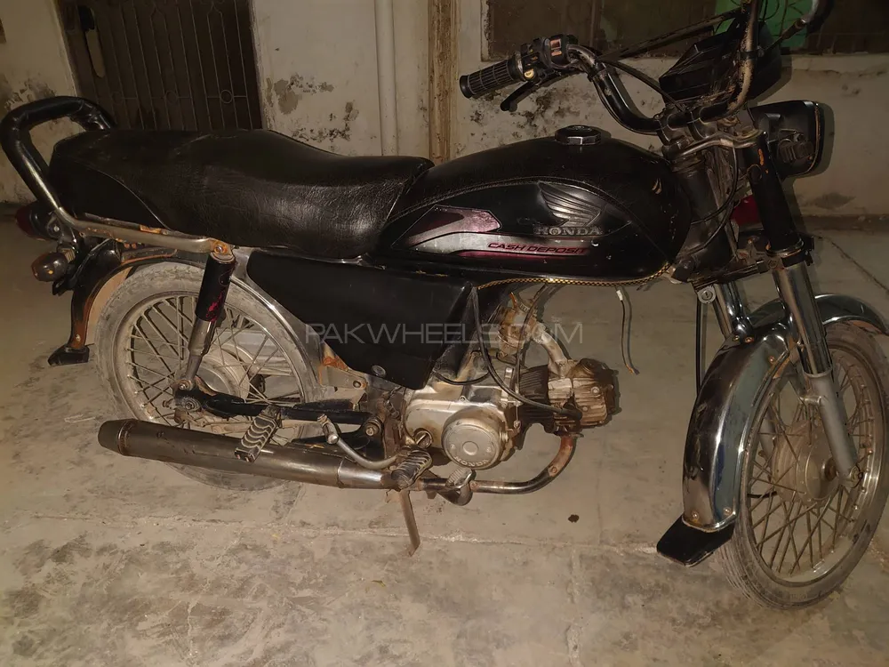 Honda CD 70 2001 for Sale Honda CD 70 2001 for Sale Image-3