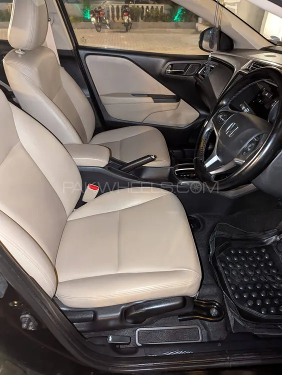 Honda City 2022 for Sale in Lahore Honda City 2022 for Sale in Lahore Image-4