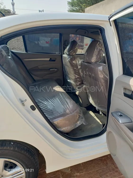 Honda City 2016 for Sale in Rahim Yar Khan Honda City 2016 for Sale in Rahim Yar Khan Image-13