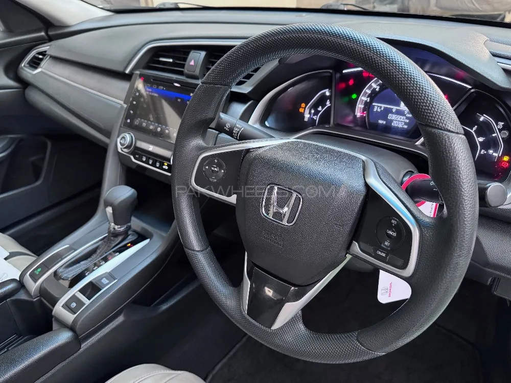 Honda Civic 2017 for Sale in Lahore Honda Civic 2017 for Sale in Lahore Image-9