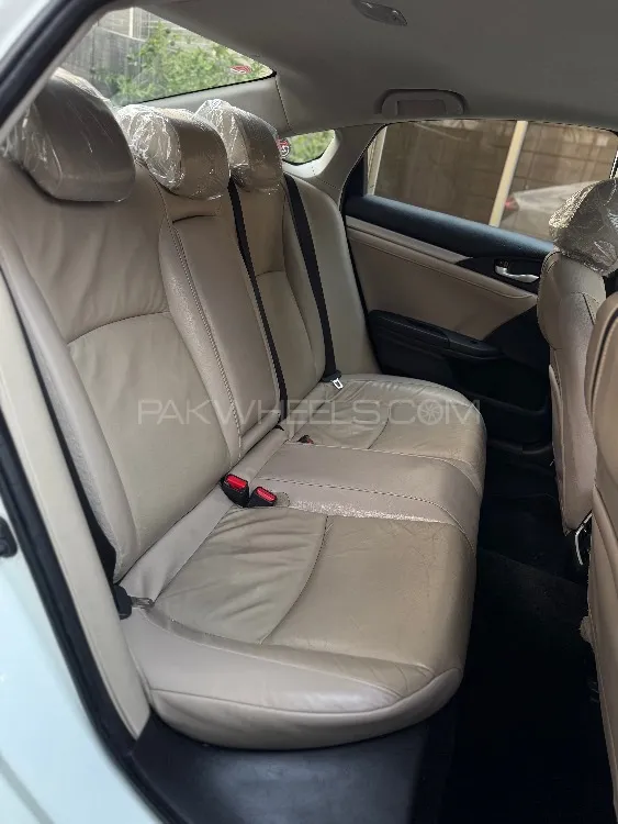 Honda Civic 2017 for Sale in Lahore Honda Civic 2017 for Sale in Lahore Image-18
