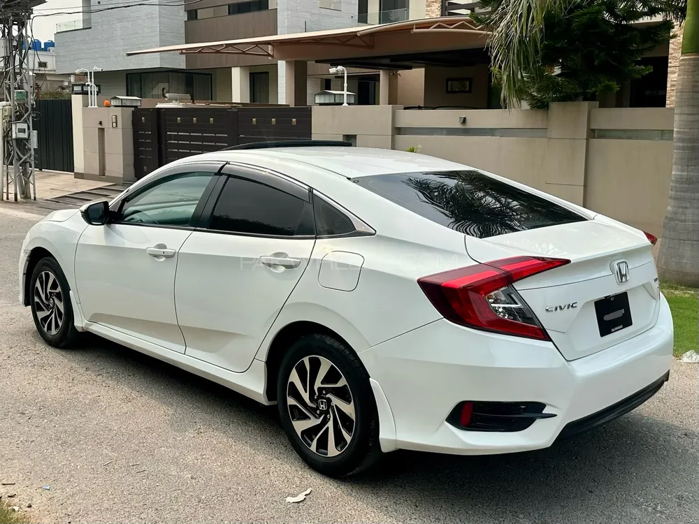 Honda Civic 2017 for Sale in Lahore Honda Civic 2017 for Sale in Lahore Image-6