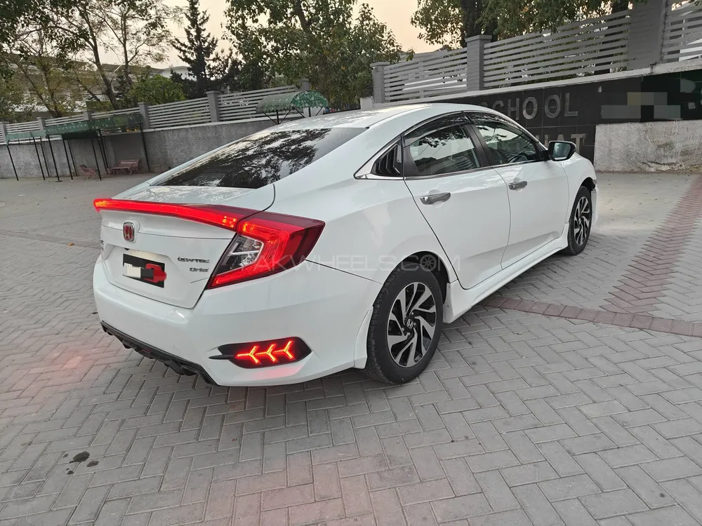 Honda Civic 2018 for Sale in Islamabad Honda Civic 2018 for Sale in Islamabad Image-5