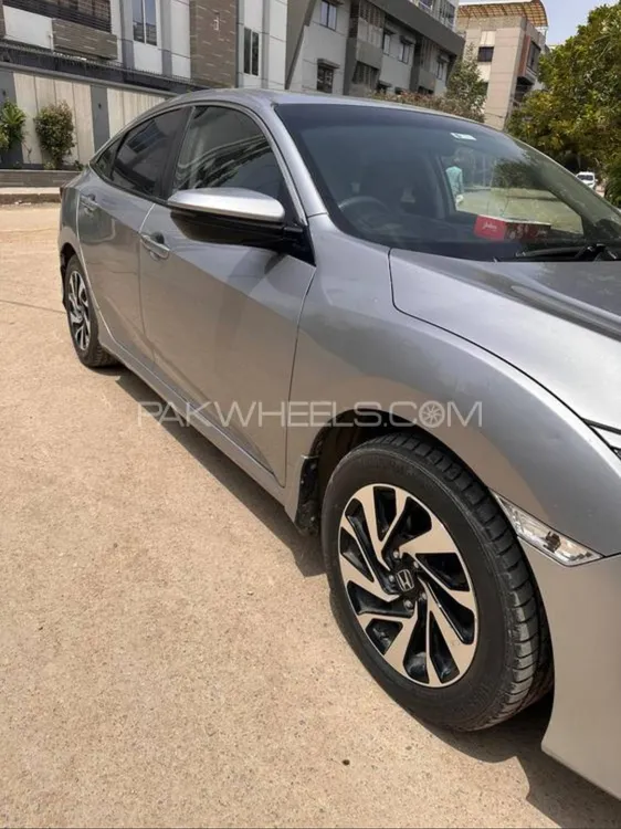 Honda Civic 2018 for Sale in Karachi Honda Civic 2018 for Sale in Karachi Image-2