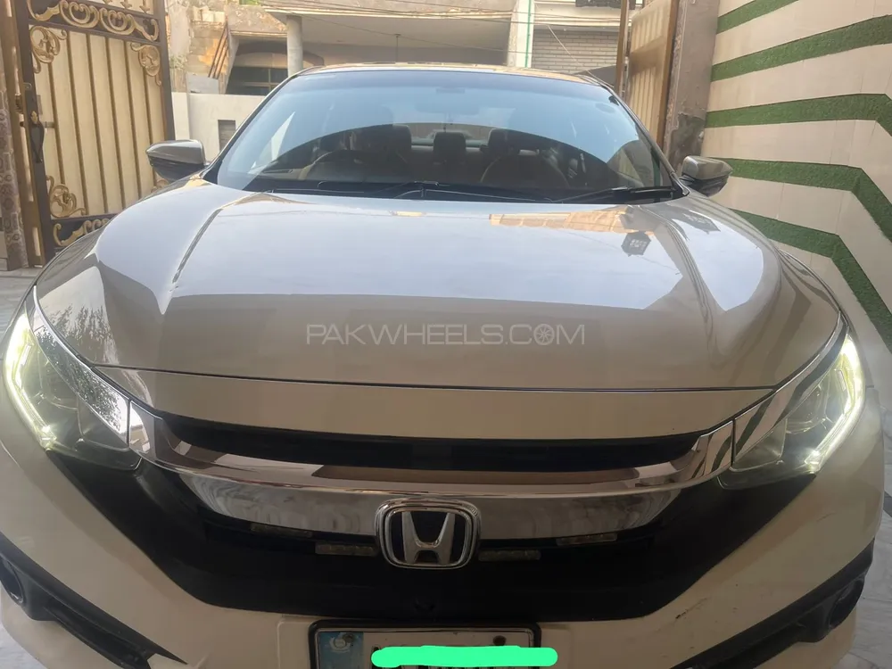 Honda Civic 2018 for Sale in Faisalabad Honda Civic 2018 for Sale in Faisalabad Image-8