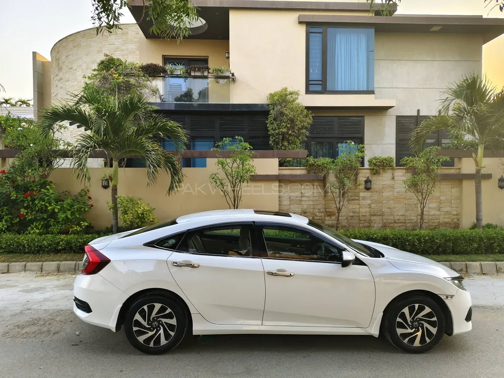 Honda Civic 2018 for Sale in Karachi Honda Civic 2018 for Sale in Karachi Image-4