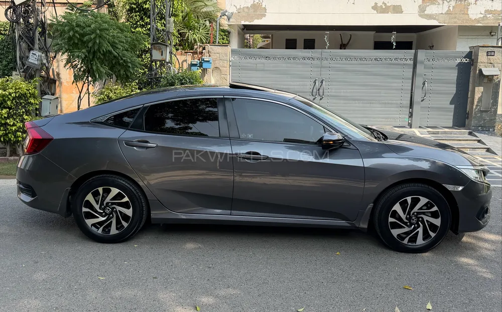 Honda Civic 2018 for Sale in Lahore Honda Civic 2018 for Sale in Lahore Image-7