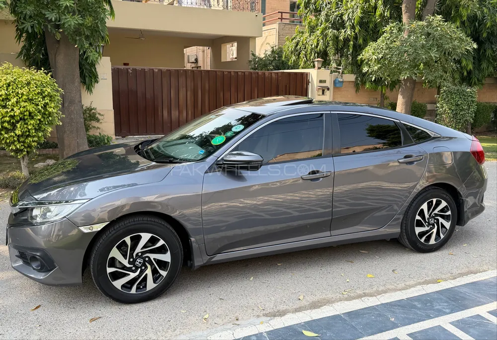 Honda Civic 2018 for Sale in Lahore Honda Civic 2018 for Sale in Lahore Image-3