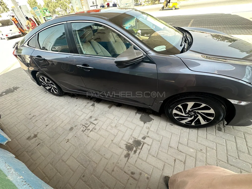 Honda Civic 2018 for Sale in Islamabad Honda Civic 2018 for Sale in Islamabad Image-4