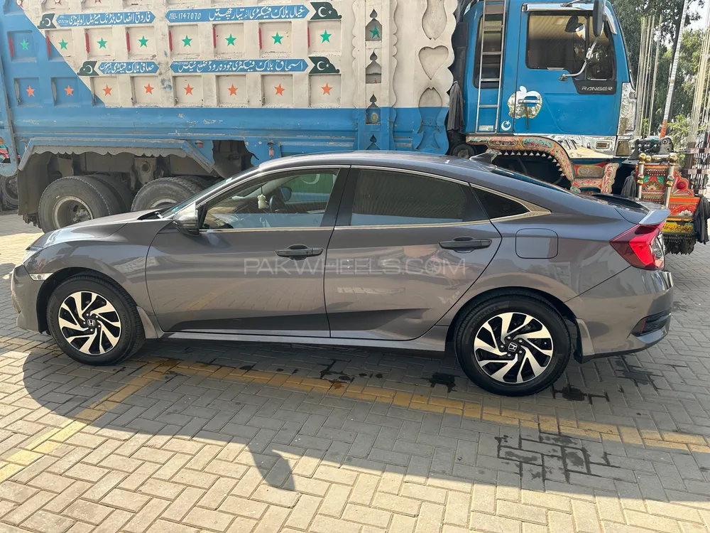 Honda Civic 2018 for Sale in Islamabad Honda Civic 2018 for Sale in Islamabad Image-7