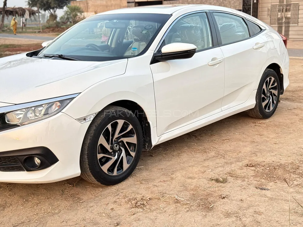 Honda Civic 2018 for Sale in Mandi bahauddin Honda Civic 2018 for Sale in Mandi bahauddin Image-18
