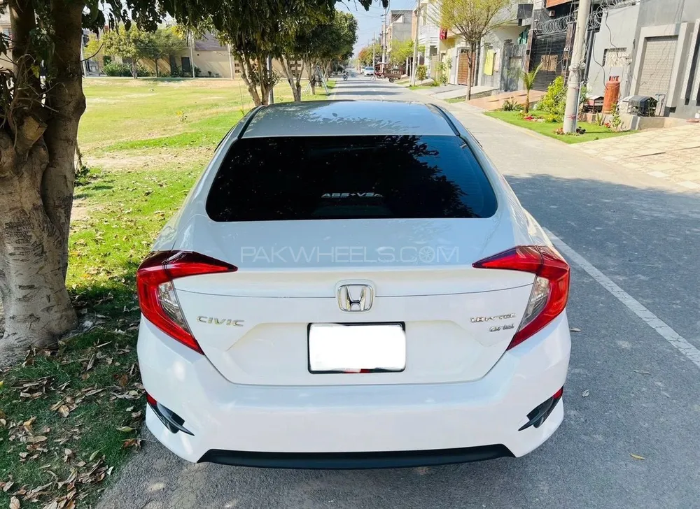 Honda Civic 2018 for Sale in Faisalabad Honda Civic 2018 for Sale in Faisalabad Image-6