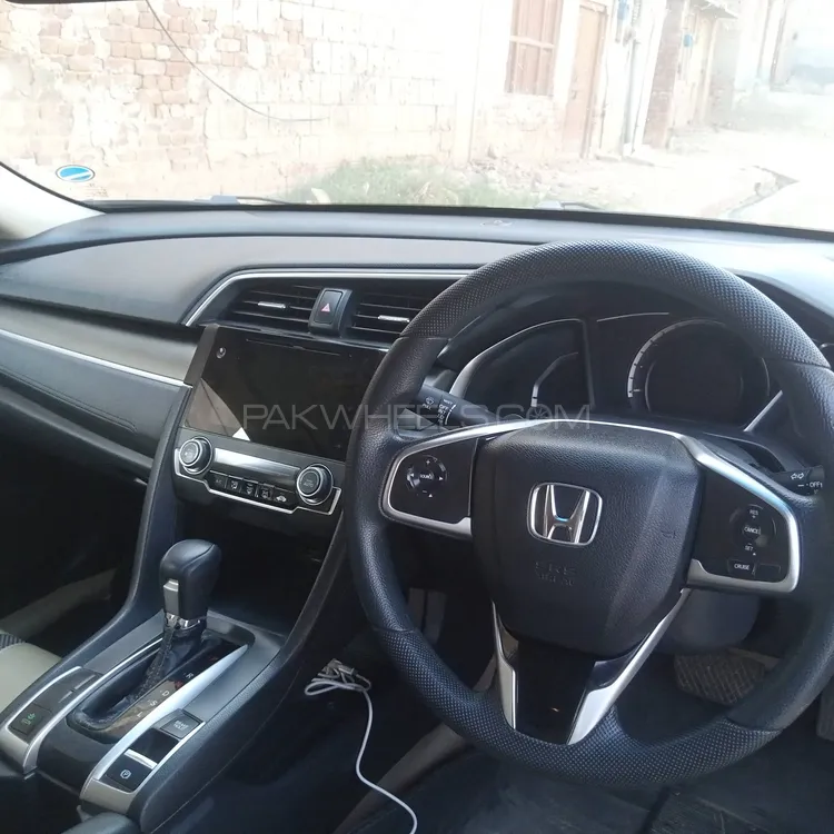 Honda Civic 2021 for Sale in Faisalabad Honda Civic 2021 for Sale in Faisalabad Image-8